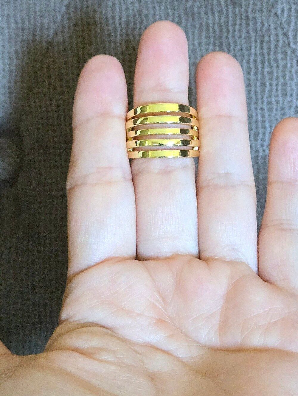 Gold💛 Multi Row Band Ring💍 - NWOT - Picture 8 of 16